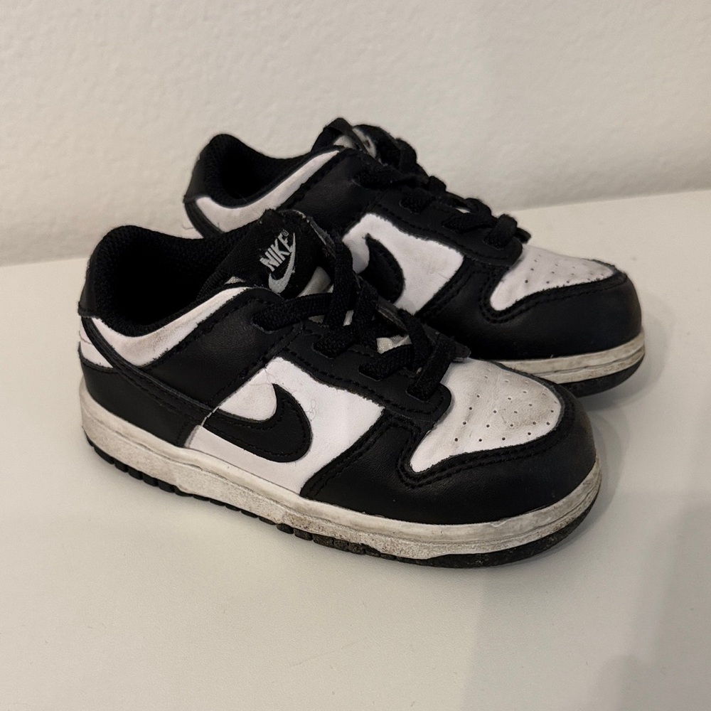 Nike Kids Black and White Low-Top Sneakers